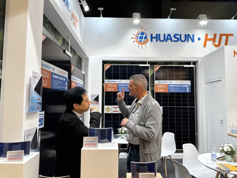 bringing-high-efficiency-pv-to-belgium-huasun-showcases-hjt-innovations-at-solar-solutions-kortrijk-2024_02.png