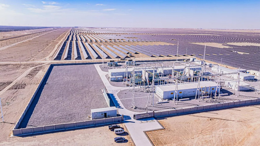 huasun-facilitates-successful-grid-connection-of-worlds-largest-4-gw-single-site-heterojunction-solar-project-in-china-02.jpg